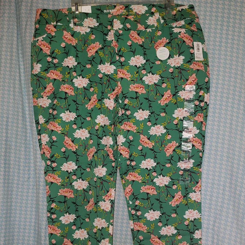 Old Navy Pixie Ankle Length Pants